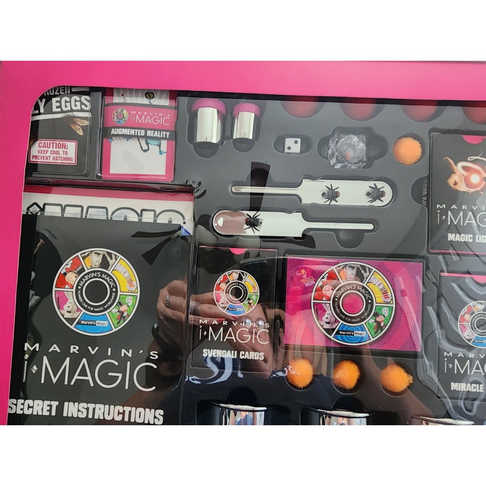 Marvin's iMagic 365 Tricks Interactive Magic Set Smartphone App Boxed - Picture 3 of 5